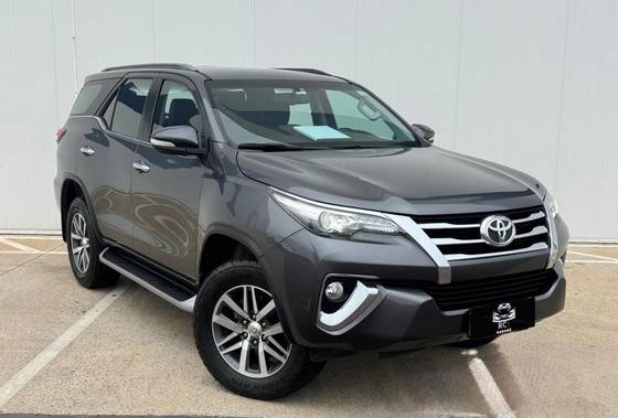 TOYOTA HILUX SW4 2.8 SRX 4X4 16V TURBO INTERCOOLER DIESEL 4P AUTOMÁTICO